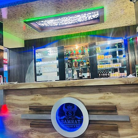 Hotel Samrat Inn Pvt Ltd Lahan Bagian luar foto